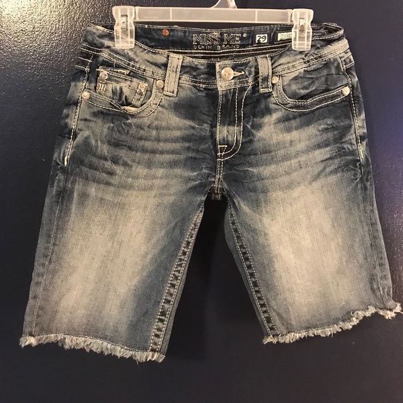 Miss Me Pants - Jean shorts